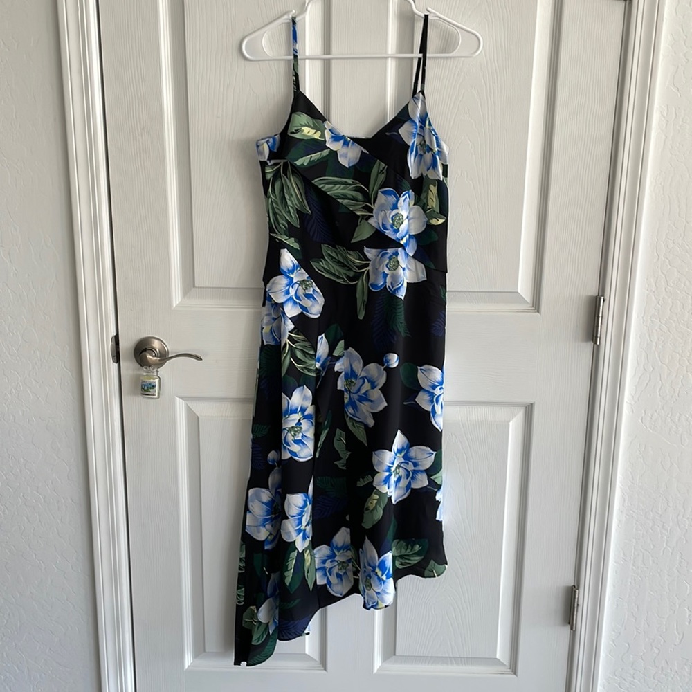 NWOT Banana Republic Asym Fold Overblack Print Dress